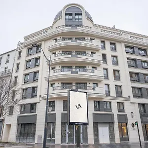 4* Apartmanhotel Yuna Porte-maillot -